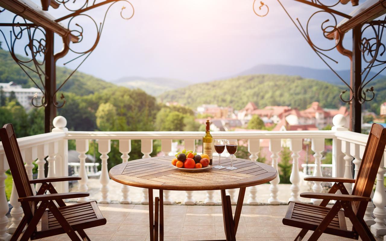 Pansionat Paradiz Hotell Poljana Exteriör bild