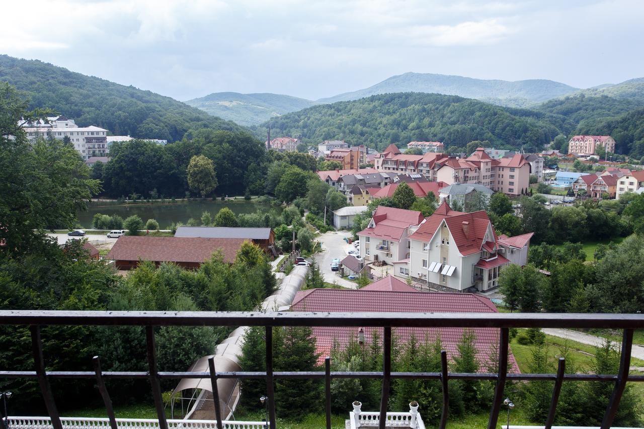Pansionat Paradiz Hotell Poljana Exteriör bild