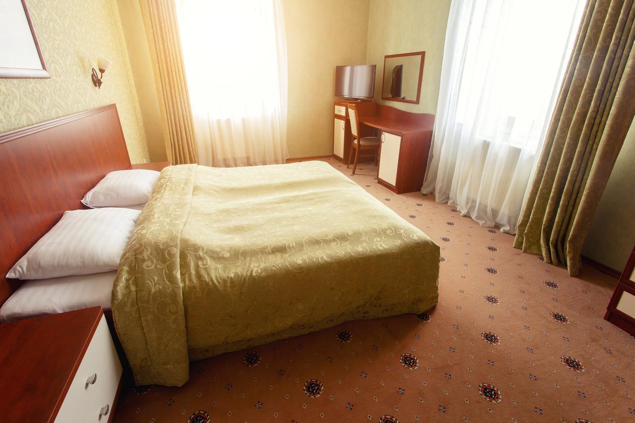 Pansionat Paradiz Hotell Poljana Exteriör bild