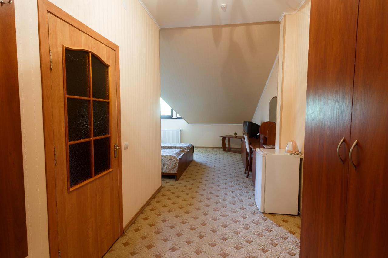 Pansionat Paradiz Hotell Poljana Exteriör bild